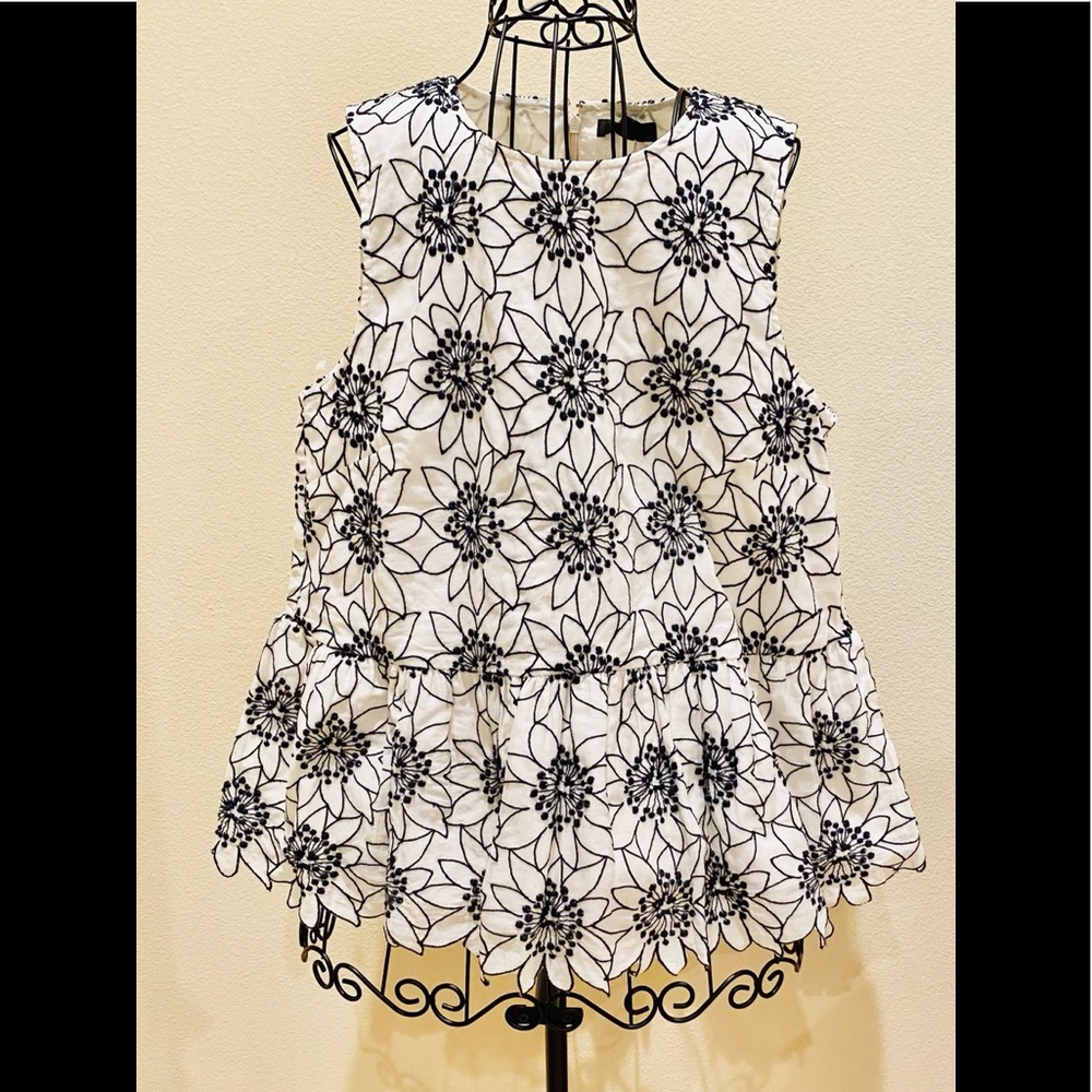 🎉 Host Pick 🎉 J.CREW Embroidered Floral Top - Picture 3 of 7